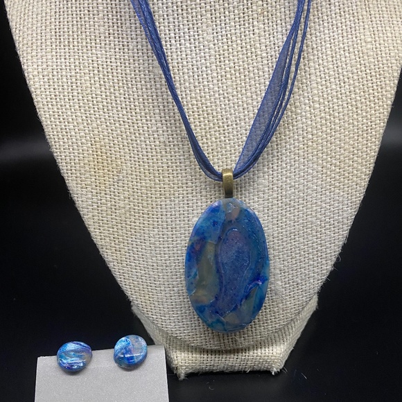 Handmade Pendant Necklace and Matching Earrings - Picture 1 of 1